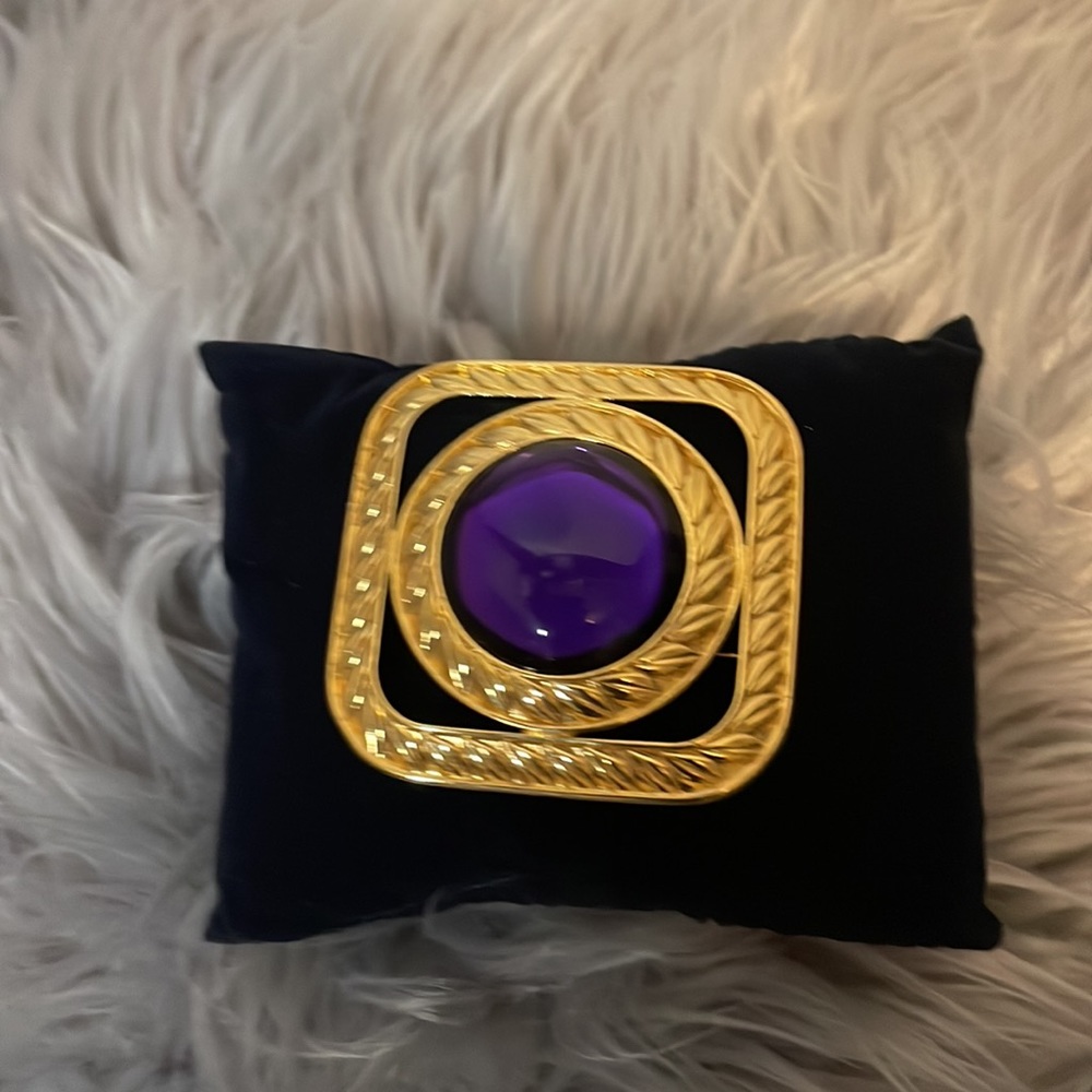 Vintage Trifari Gold & Purple Stone Brooch Unique